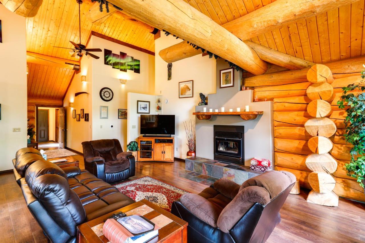 North Pole Riverside Log Cabin On-Site Aurora Viewing! מראה חיצוני תמונה