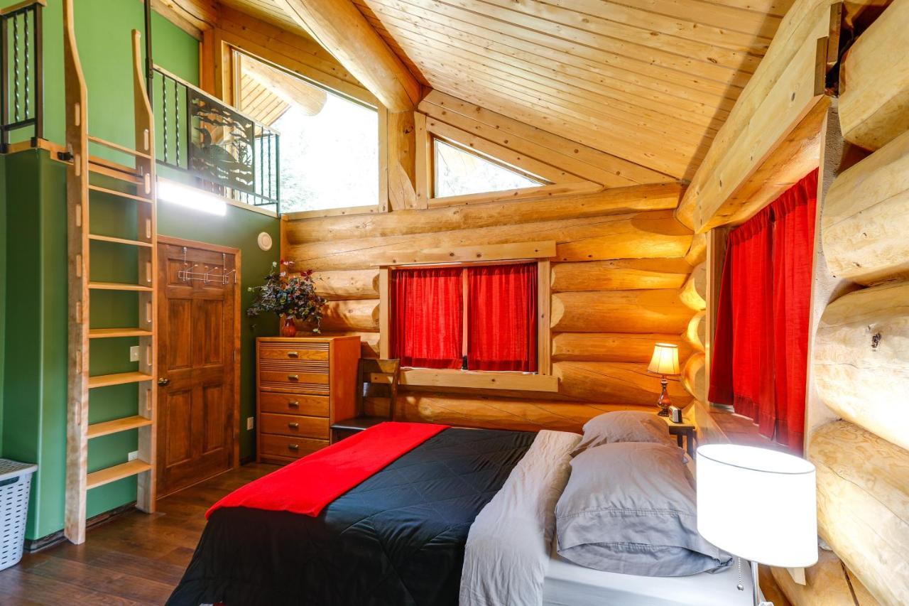 North Pole Riverside Log Cabin On-Site Aurora Viewing! מראה חיצוני תמונה